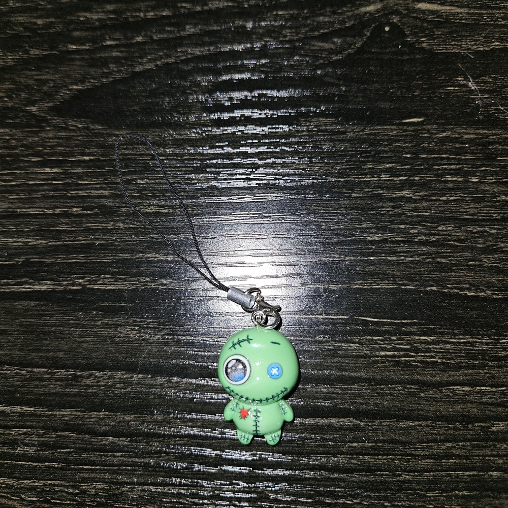 🌺 Lot B/E Green Voodoo Doll Keychain Charm #1